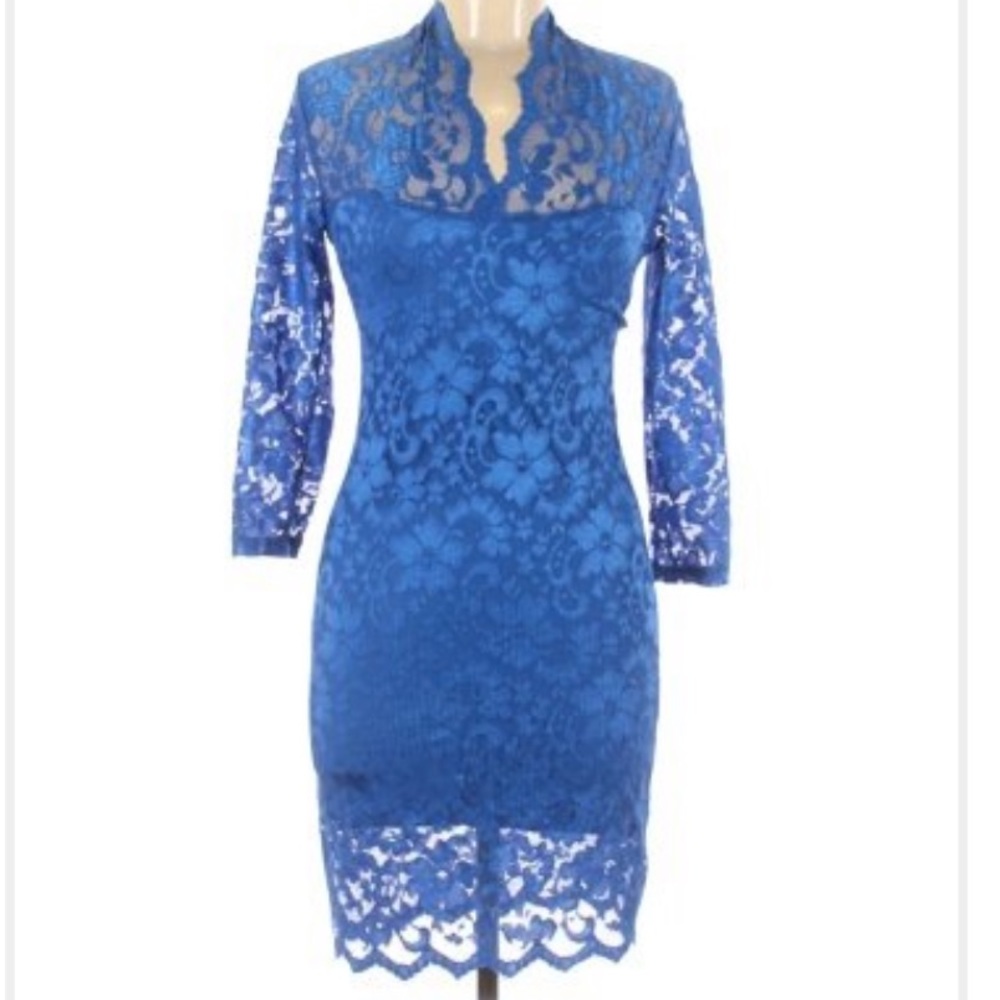 Cocktail dress size 8 with blue lace design